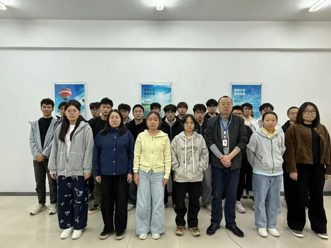 【近期結(jié)班留影】時光會定格此刻，但夢想永